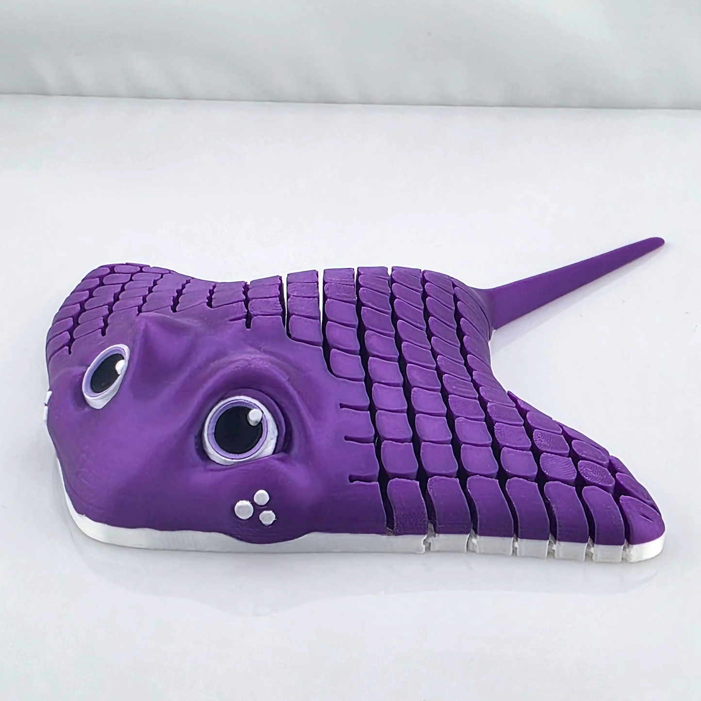 Flexy Manta Ray Figurine