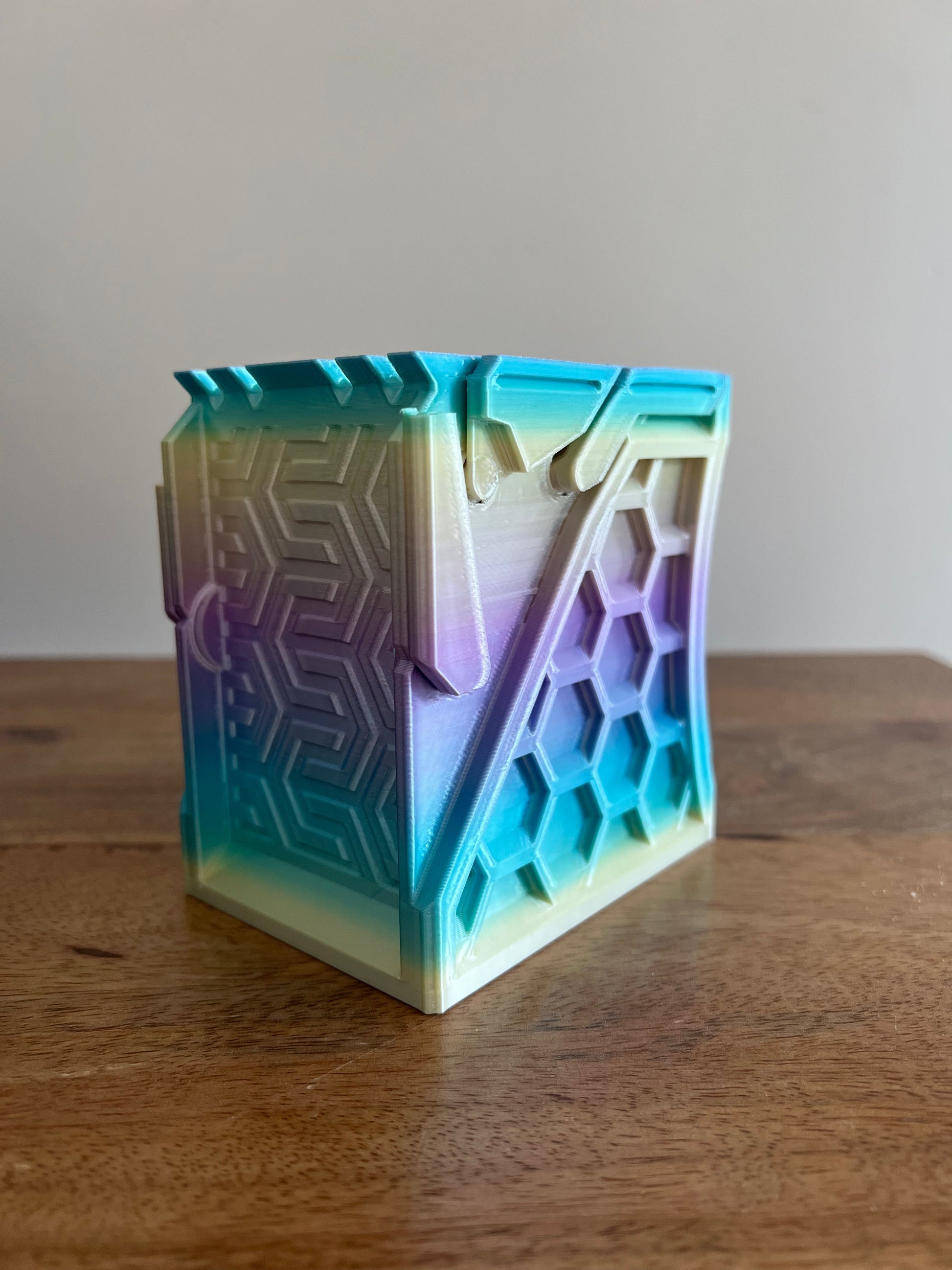 Cookiecad Silk Pastel Rainbow PLA filament – spool and packaging
