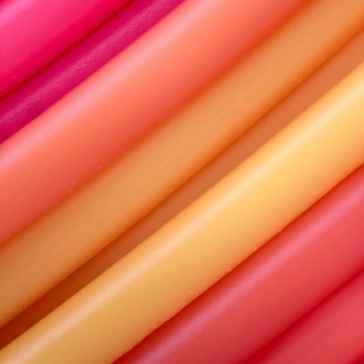 Cookiecad Sunrise PLA filament detail – pink orange yellow transition