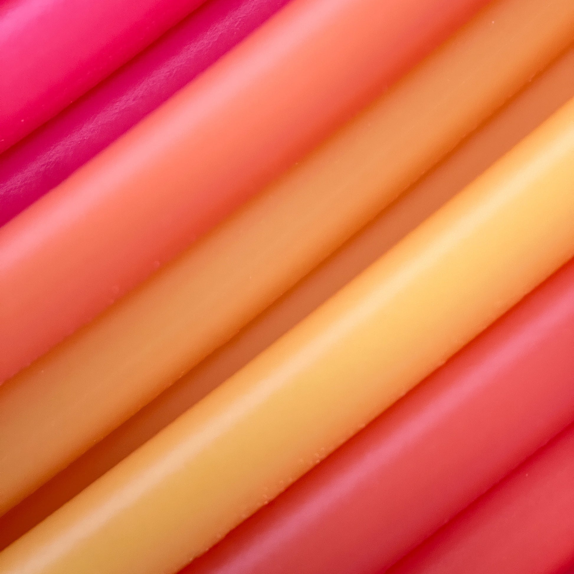 Cookiecad Sunrise PLA filament detail – pink orange yellow transition