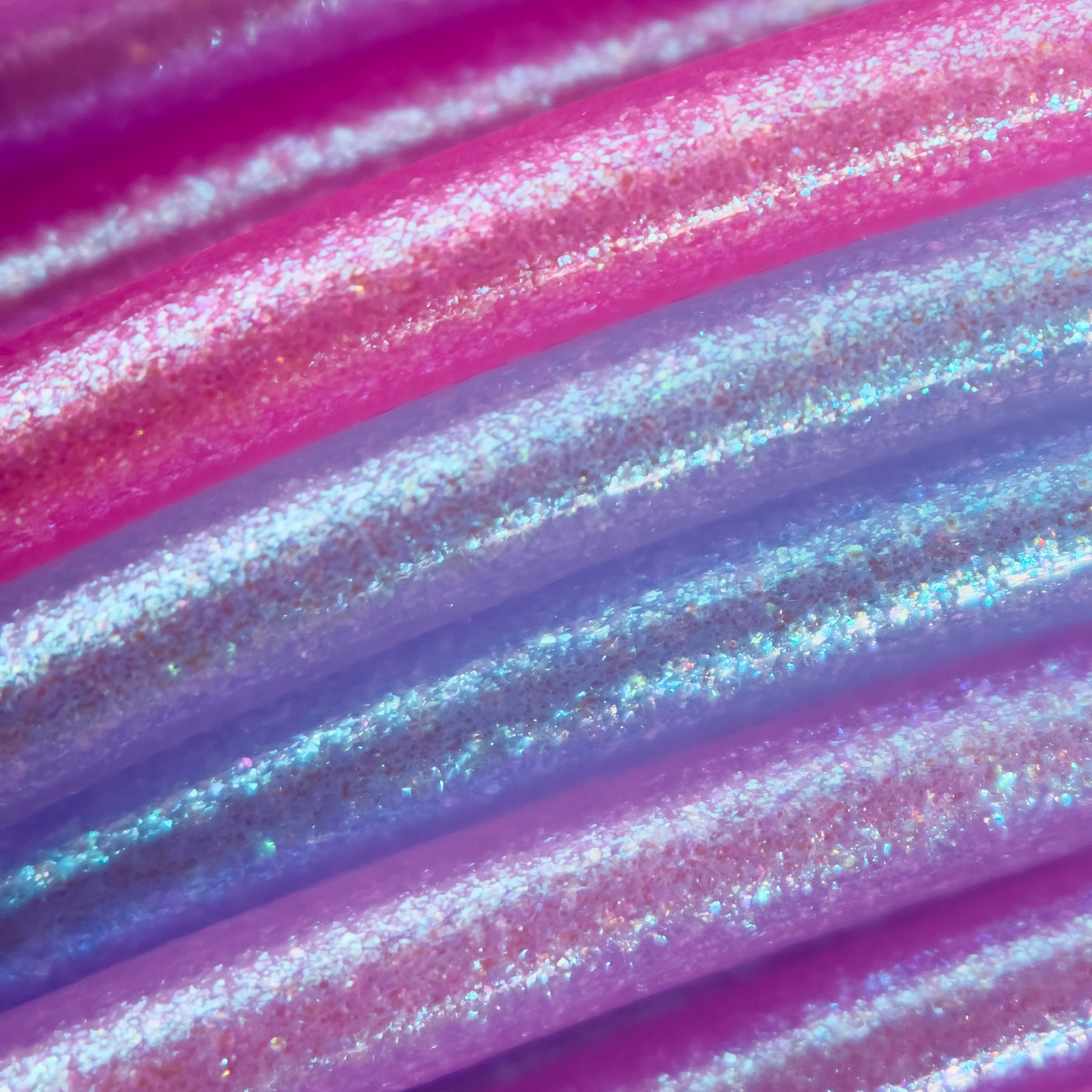 Cookiecad Unicorn Elixir PLA filament close-up – iridescent shimmer on unicorn gradient