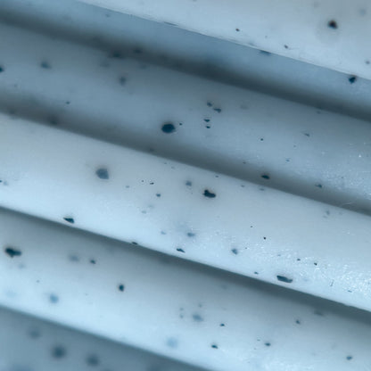Cookiecad Vanilla Chip Marble PLA filament close-up – marble veining in white base