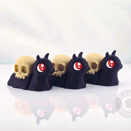 3D printed flexy snail figurine décor in PLA, large and small sizes by VectorDesignsArizona